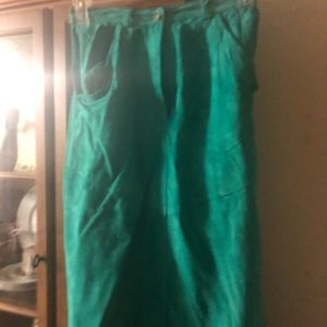 Brand New 🚨VINTAGE Leather/SUEDE skirt teal with button up split. Size 10 NWT
